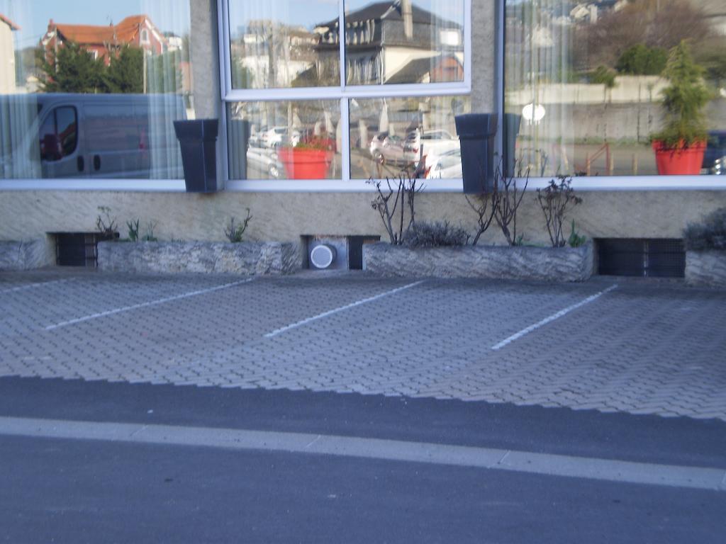 Hotel L Ander Saint-Flour  Exteriör bild