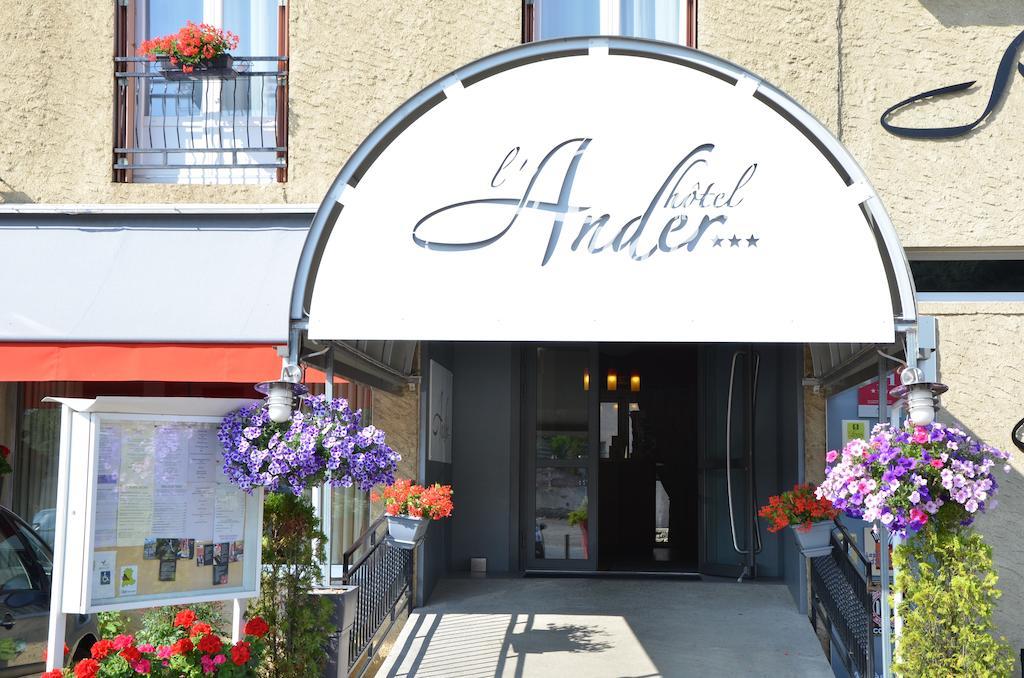 Hotel L Ander Saint-Flour  Exteriör bild