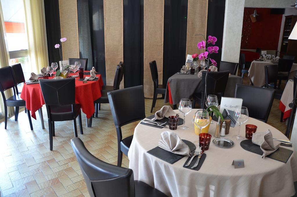 Hotel L Ander Saint-Flour  Rum bild