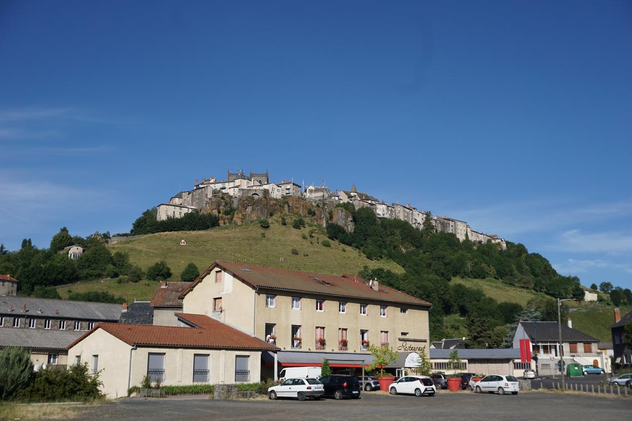 Hotel L Ander Saint-Flour  Exteriör bild